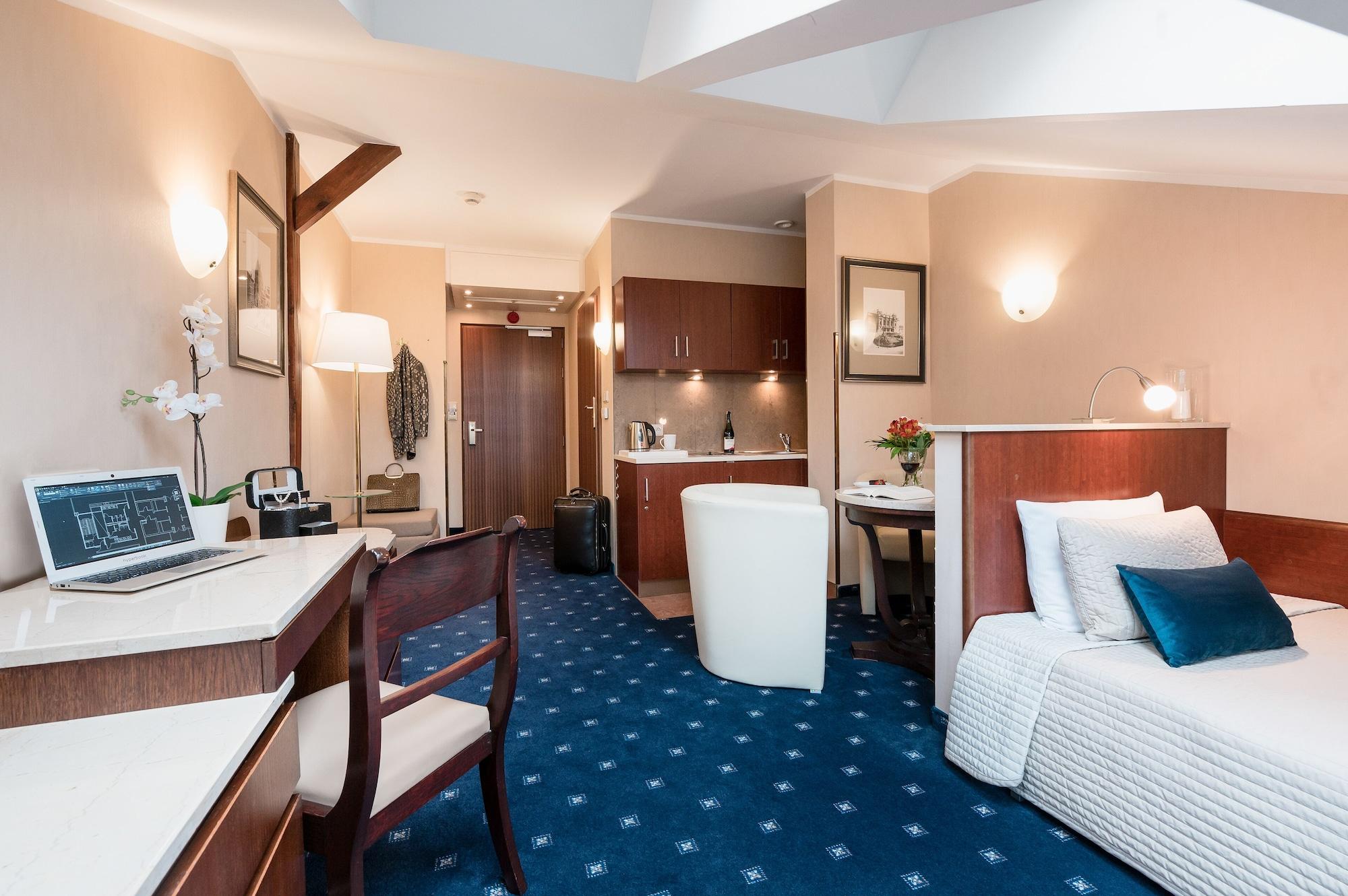 & Hotel Kraków